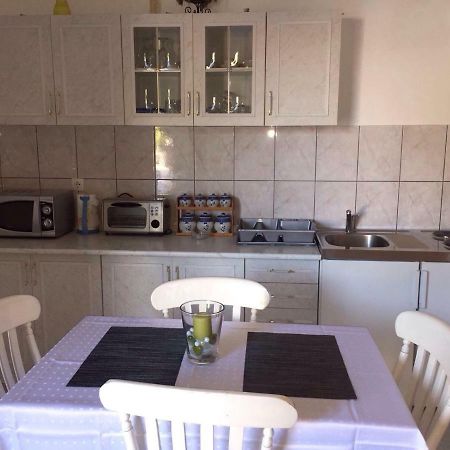 Apartment Antonija Povile Eksteriør bilde